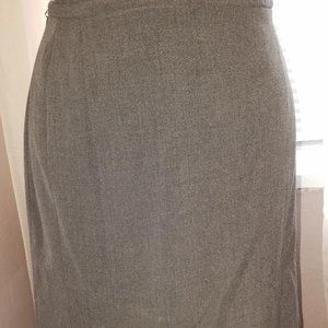 Pleated bottom below the knee apostrophe skirt